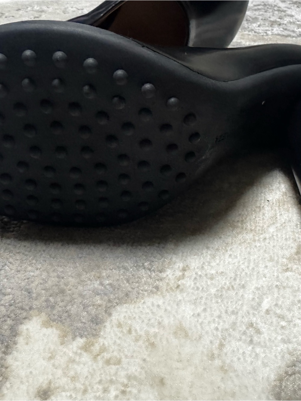 Bottega Veneta Black Patent Rounded Block Heel Pumps - Picture 4 of 5